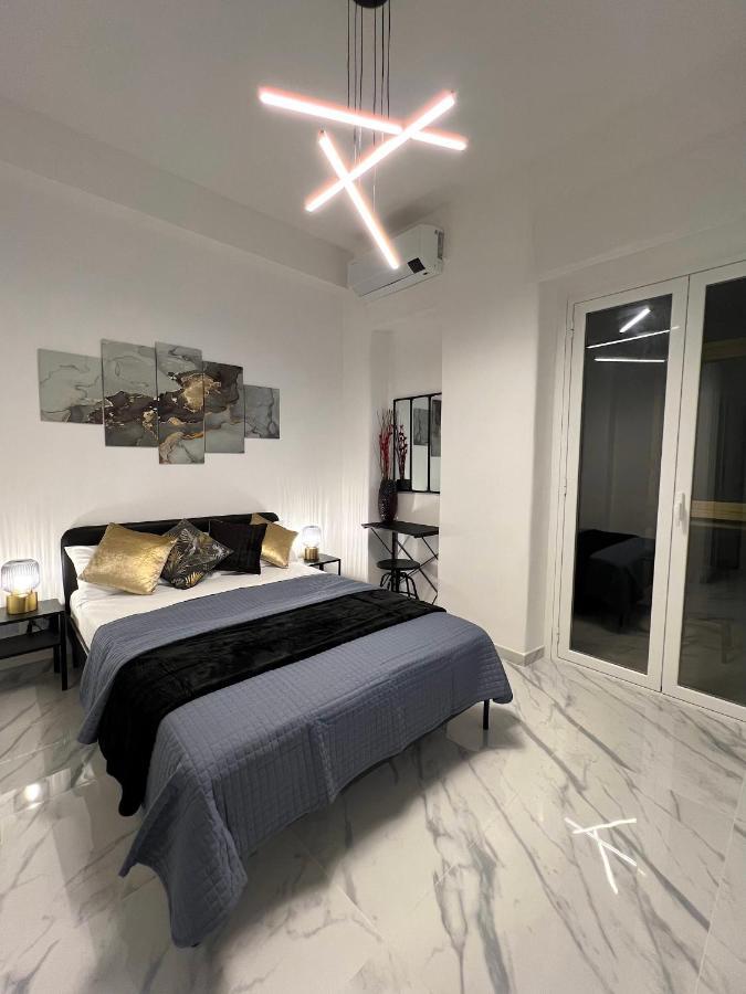 Fellini Suites Lungomare Near The Sea คาตาเนีย ภายนอก รูปภาพ