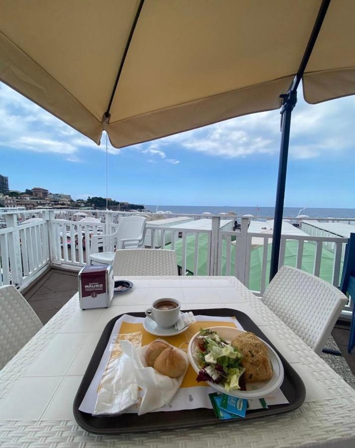 Fellini Suites Lungomare Near The Sea คาตาเนีย ภายนอก รูปภาพ